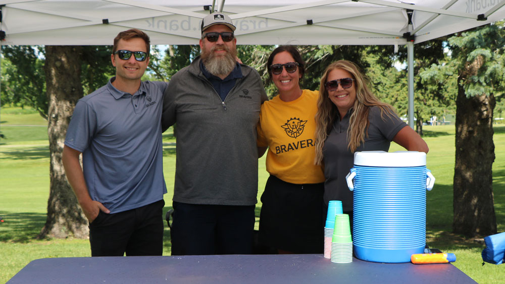 Bravera_Golf-Outing_16.9-1000-px_edited.jpg