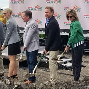 CIC-groundbreaking4.jpg